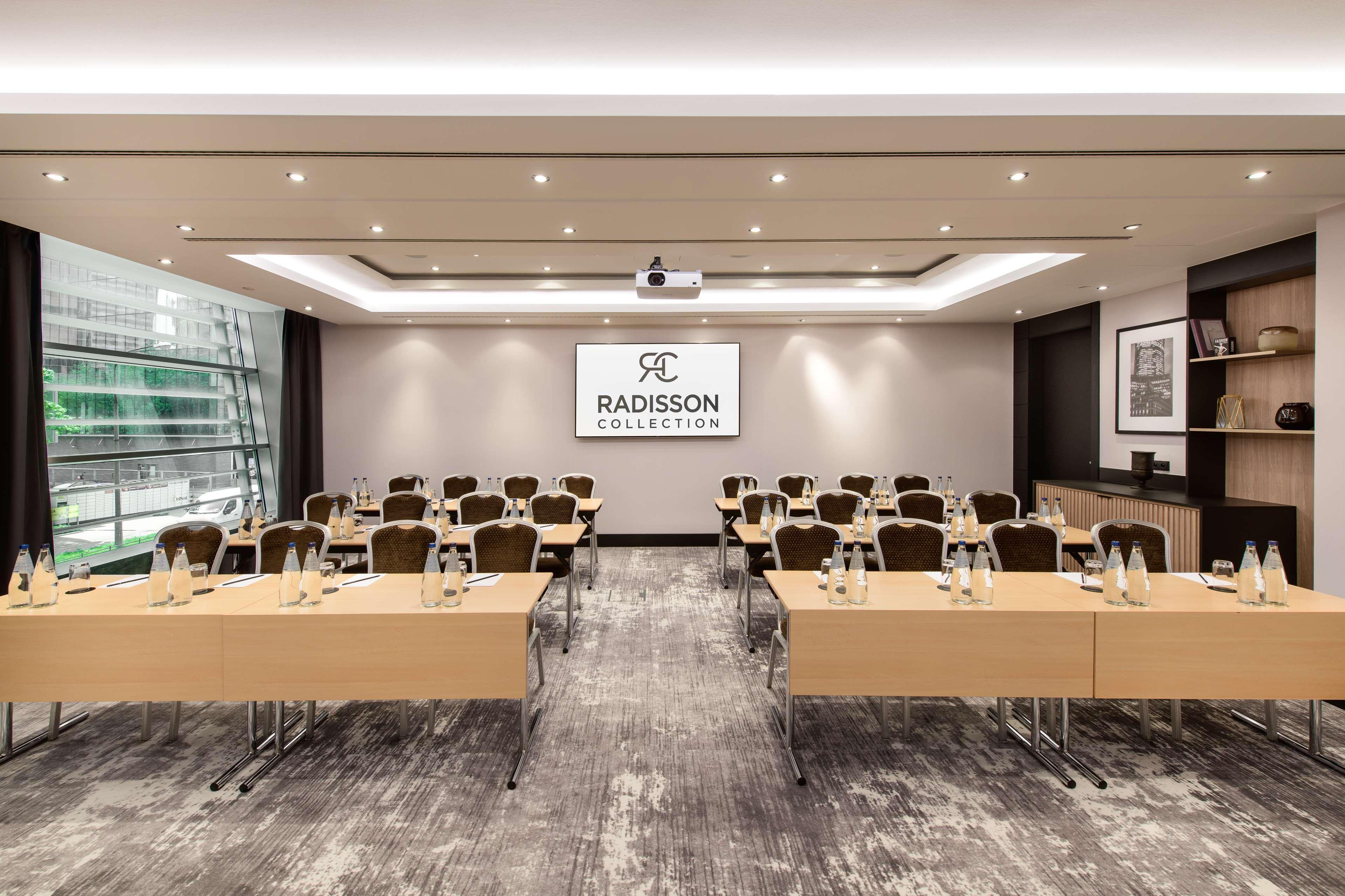 Radisson Collection Hotel, 华沙 外观 照片 The meeting room at the hotel