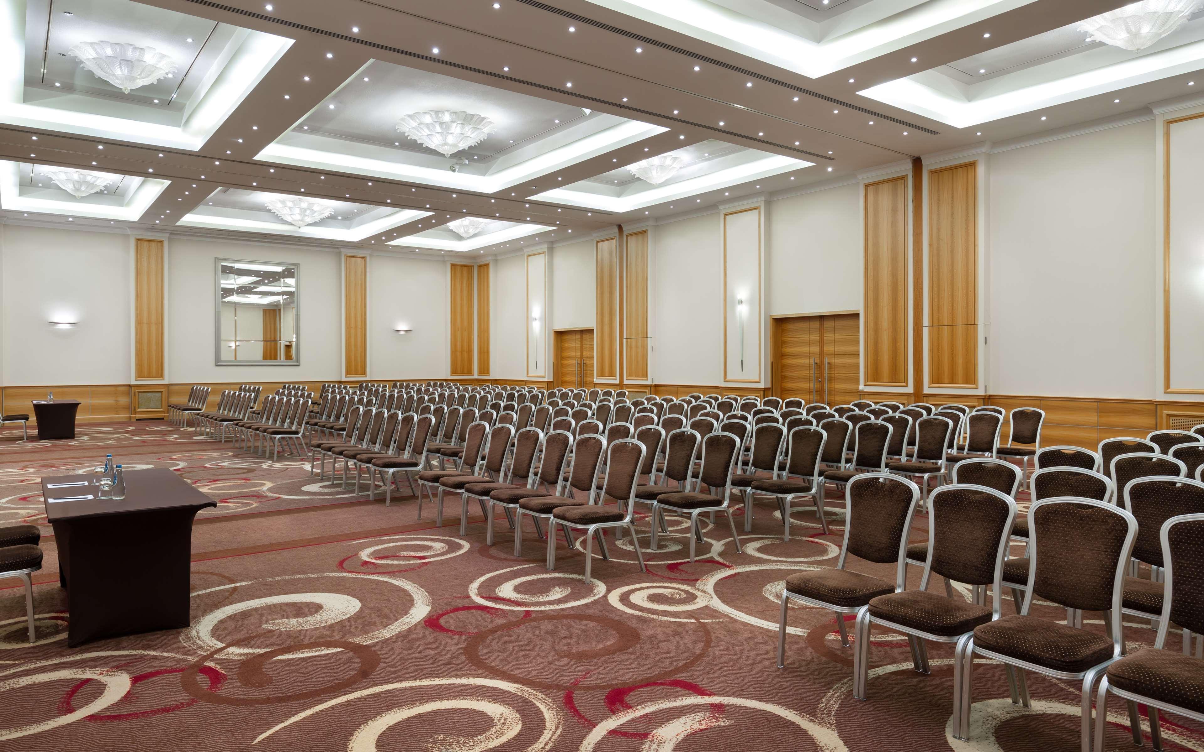 Radisson Collection Hotel, 华沙 外观 照片 The conference hall